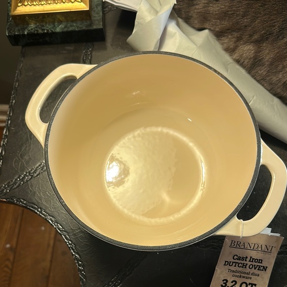 BRANDANI DUTCH OVEN Cream Cast Iron Dutch Oven - Picture 8 of 16